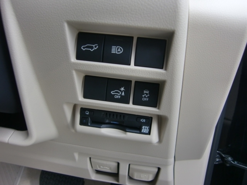 LAND CRUISER