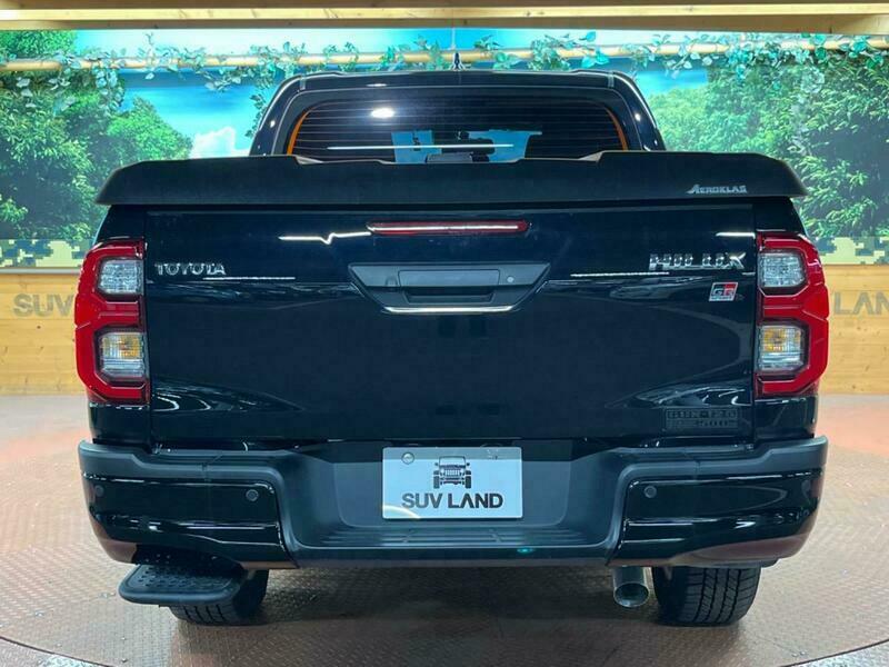 HILUX