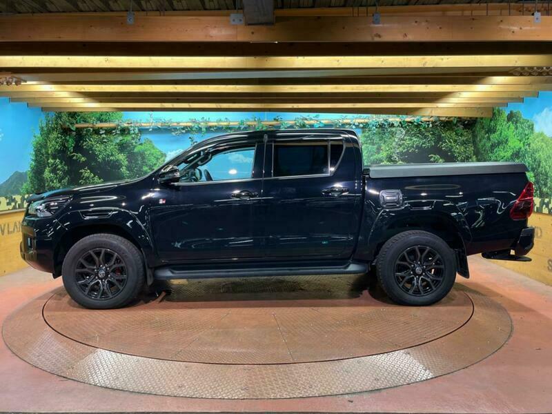 HILUX