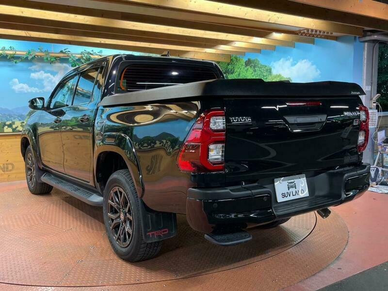 HILUX