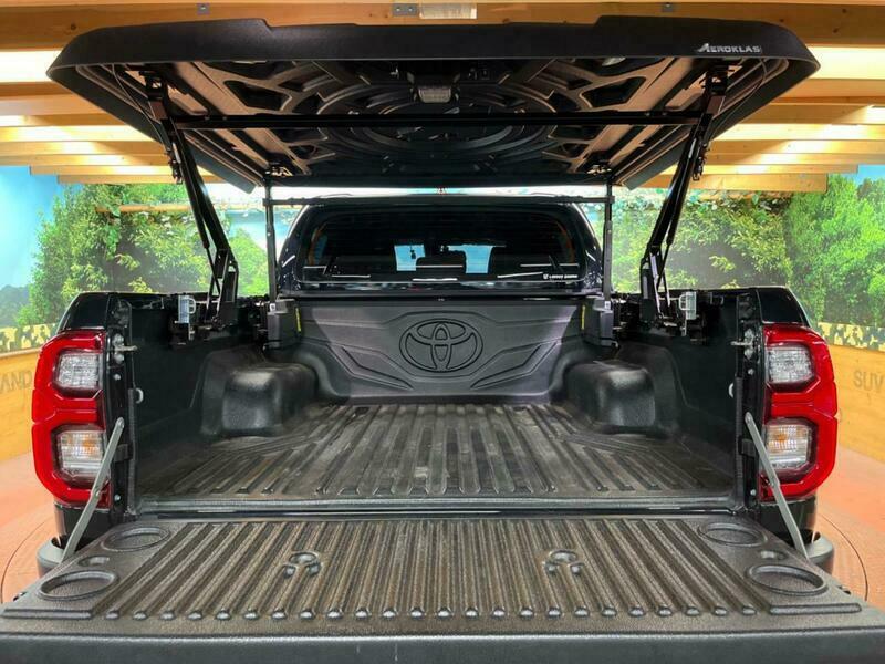 HILUX