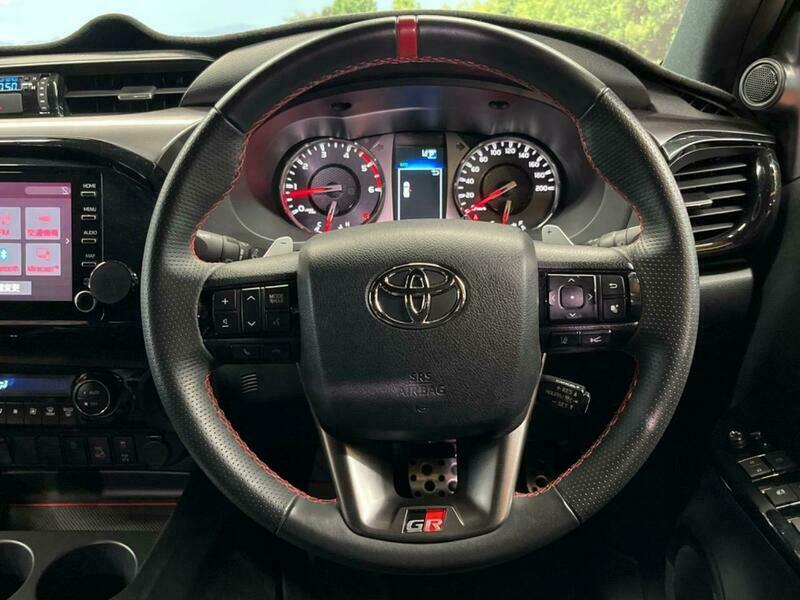 HILUX