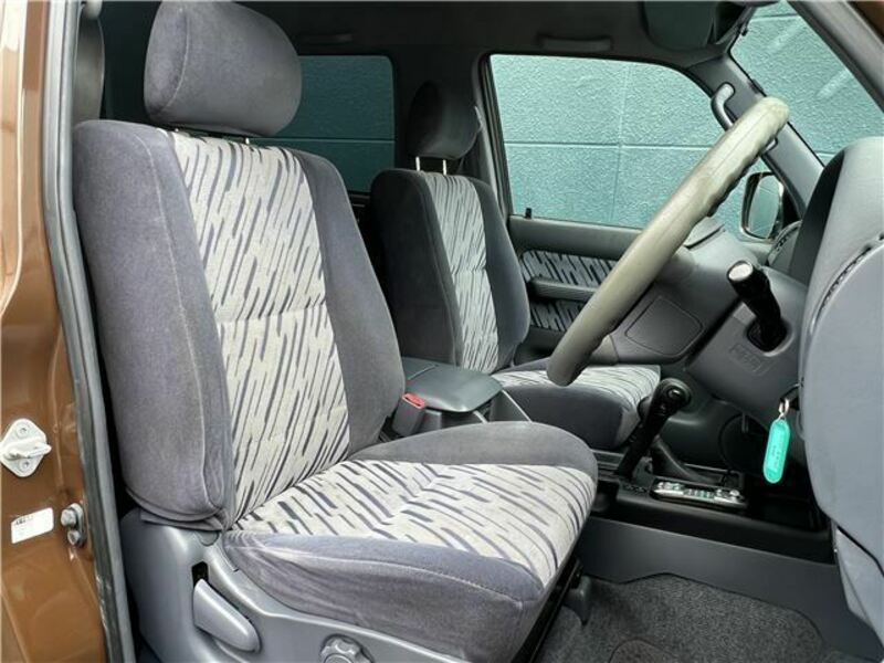 LAND CRUISER PRADO-12