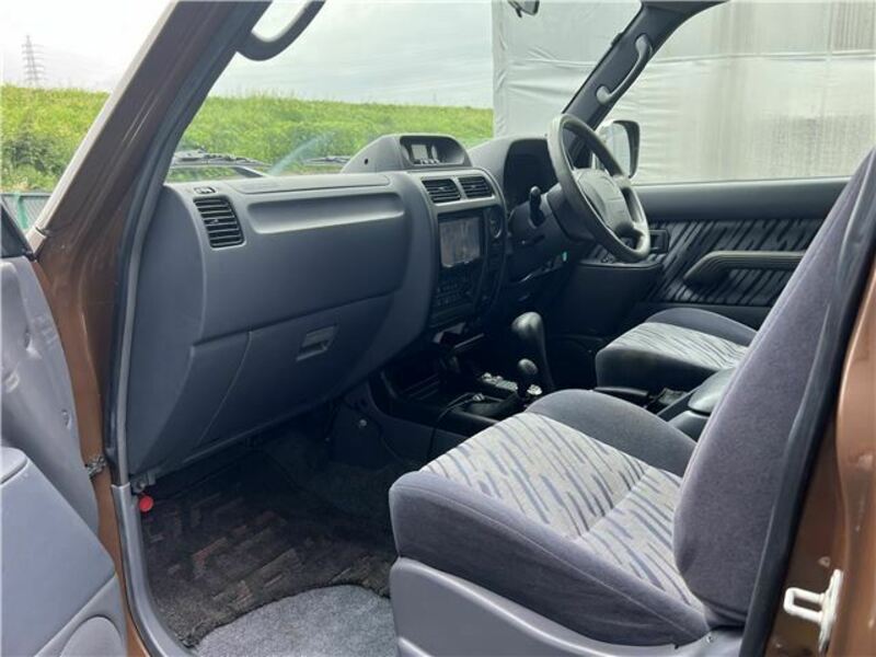 LAND CRUISER PRADO-13