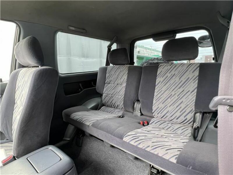 LAND CRUISER PRADO-18