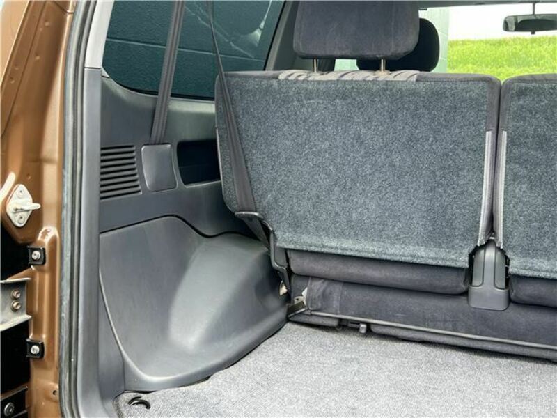LAND CRUISER PRADO-21