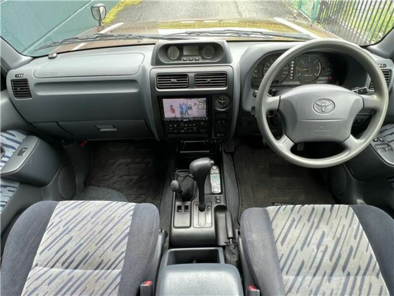 LAND CRUISER PRADO-25