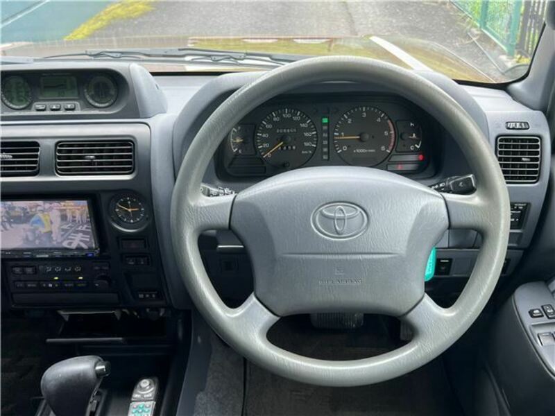 LAND CRUISER PRADO-26