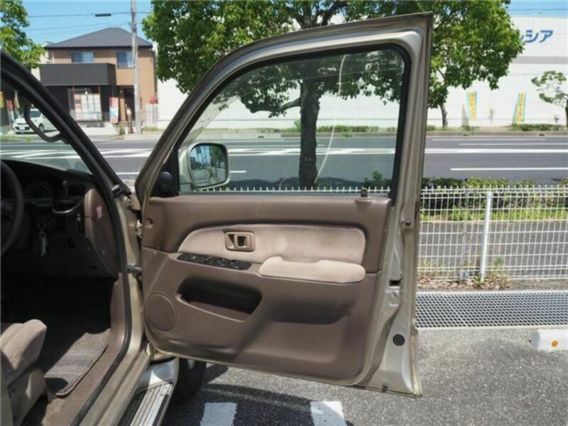 HILUX SURF