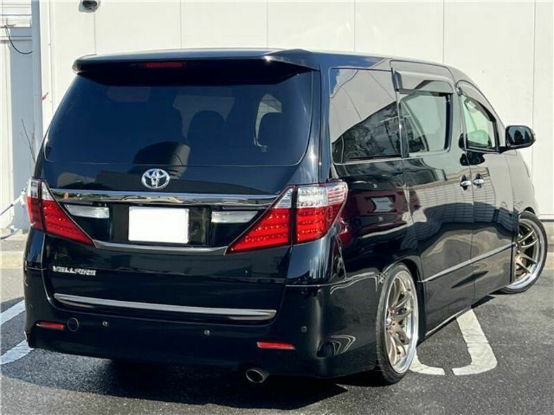 VELLFIRE