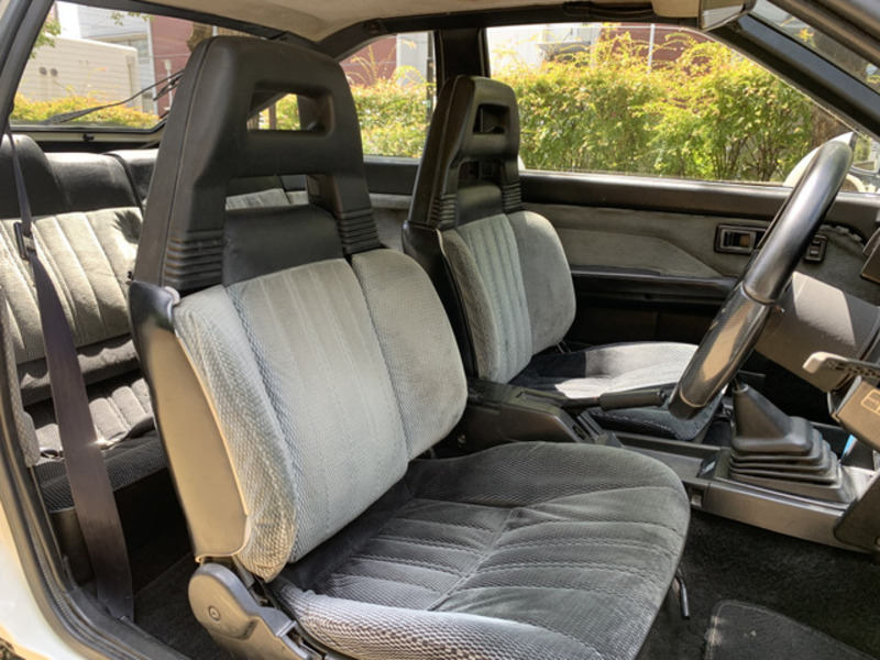 COROLLA LEVIN