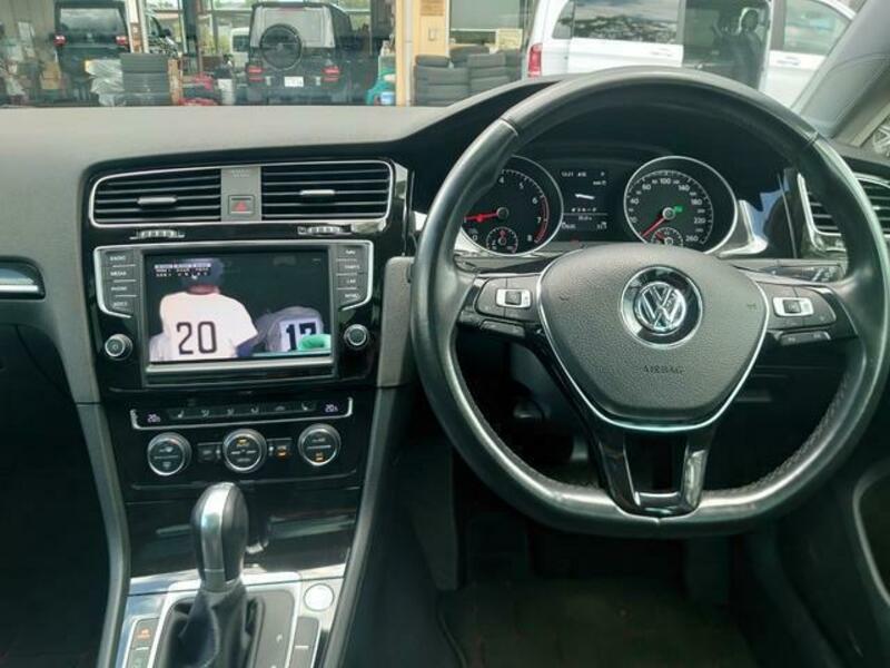 GOLF VARIANT