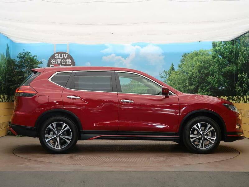 X-TRAIL