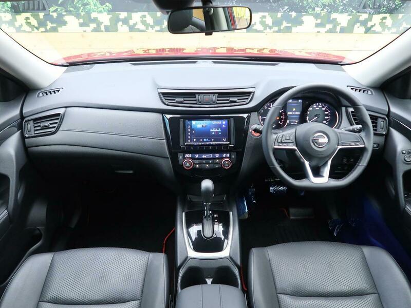 X-TRAIL