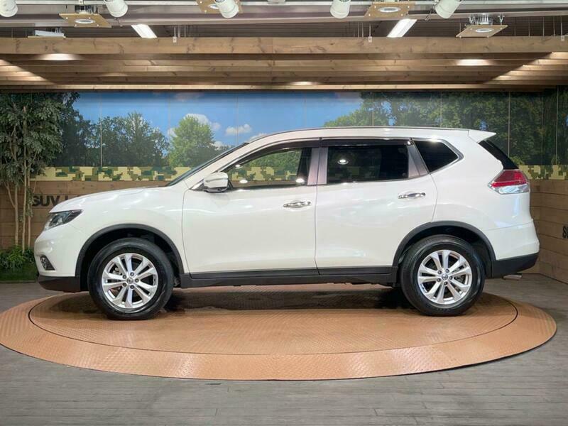 X-TRAIL