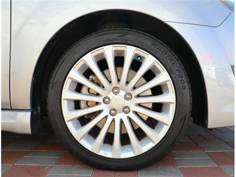 LEGACY B4