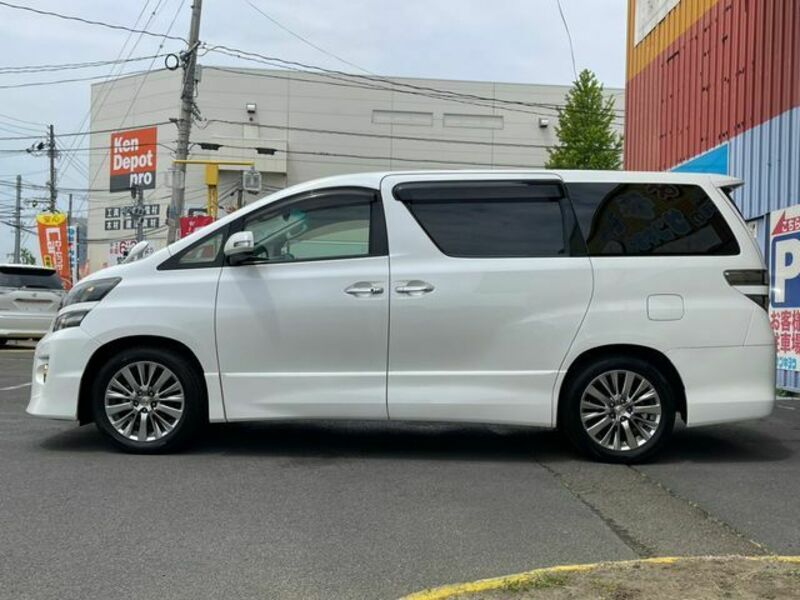 VELLFIRE-11