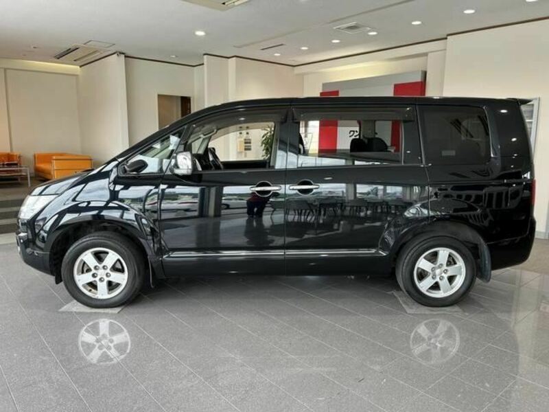 DELICA D5
