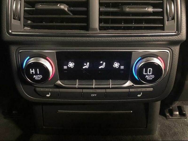 Q7