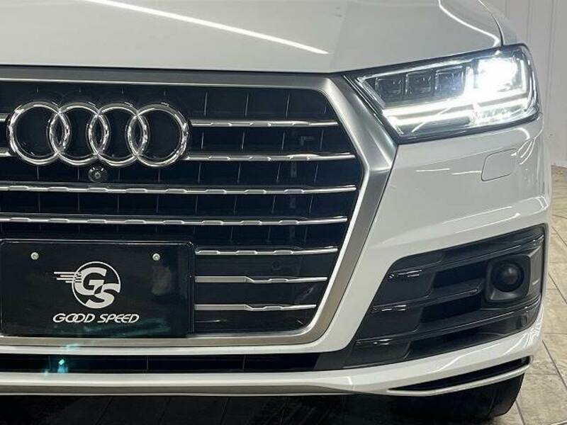 Q7