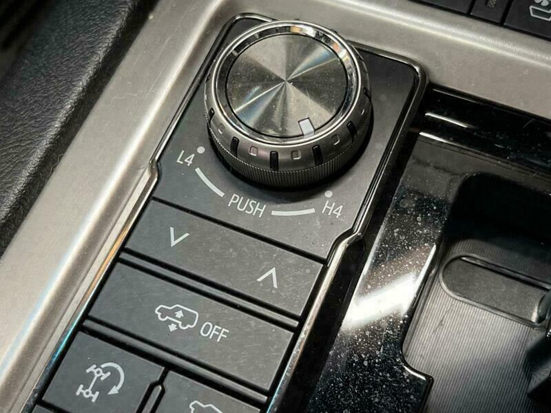 LAND CRUISER