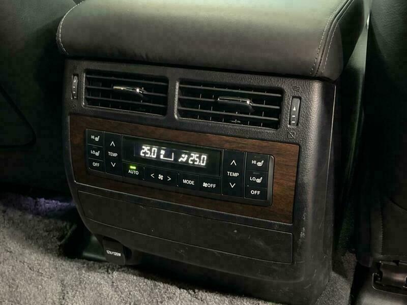 LAND CRUISER