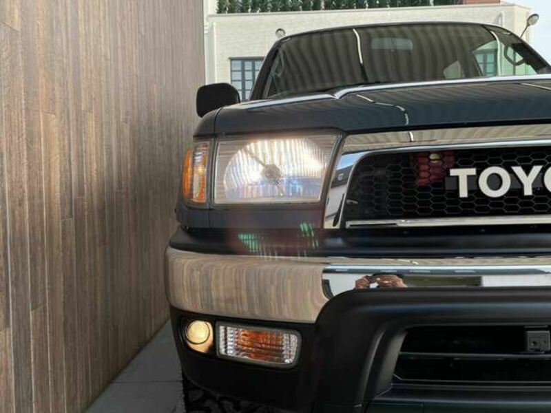 HILUX SURF
