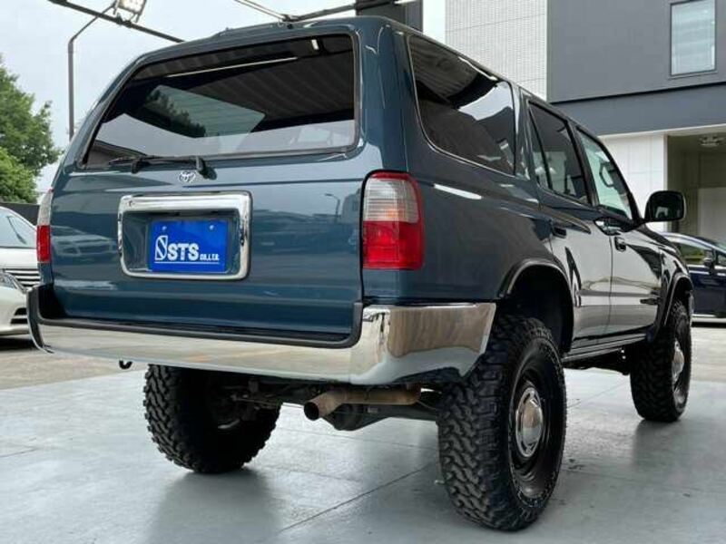 HILUX SURF