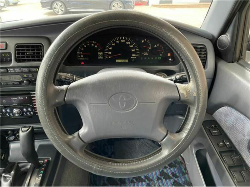 HILUX SURF