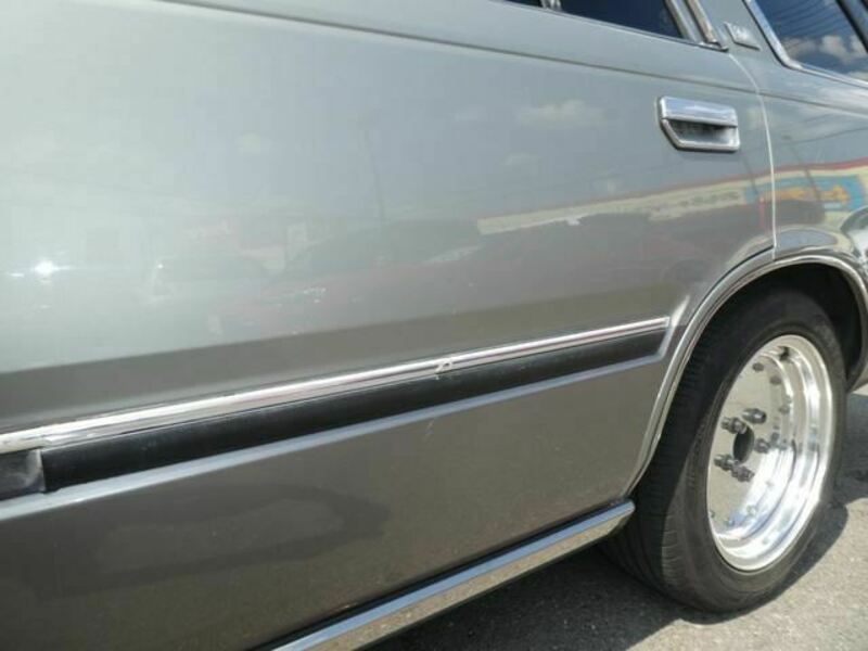 GLORIA WAGON