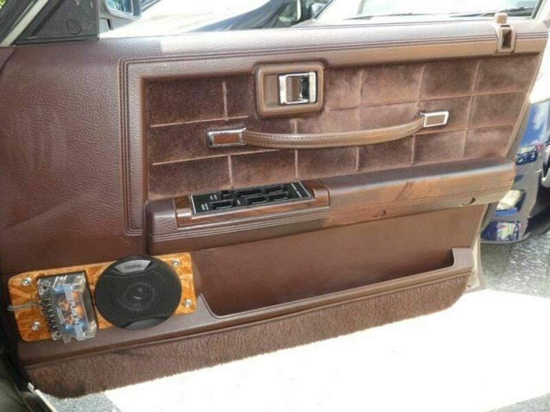 GLORIA WAGON
