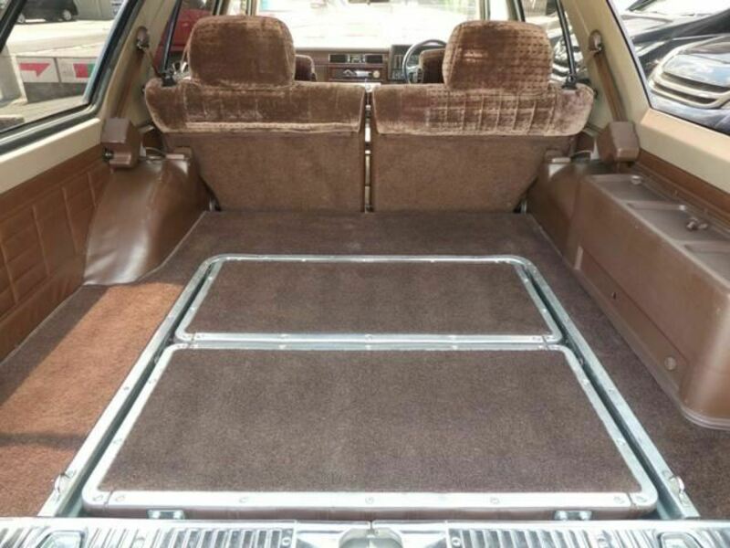 GLORIA WAGON