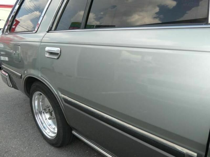 GLORIA WAGON