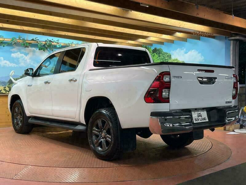 HILUX