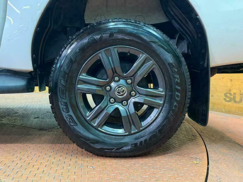 HILUX
