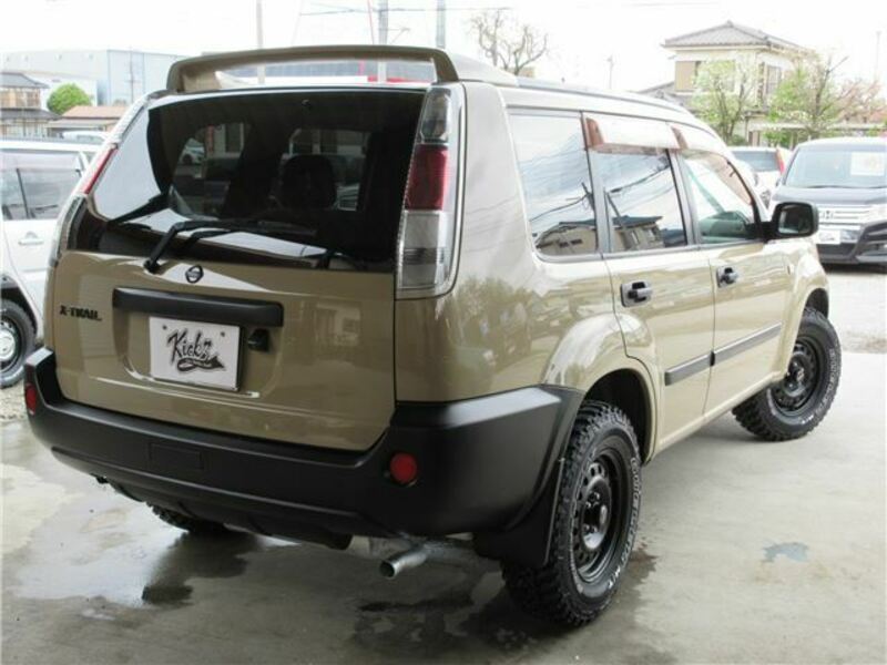 X-TRAIL-9
