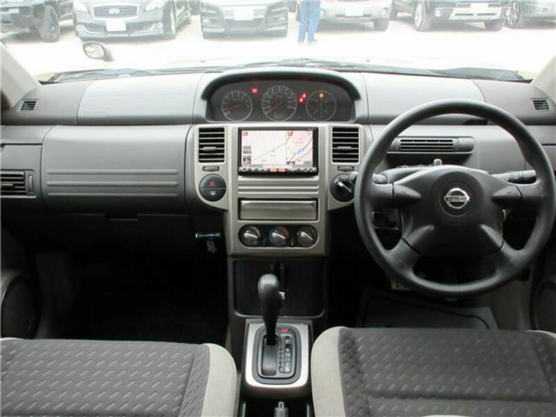 X-TRAIL-19
