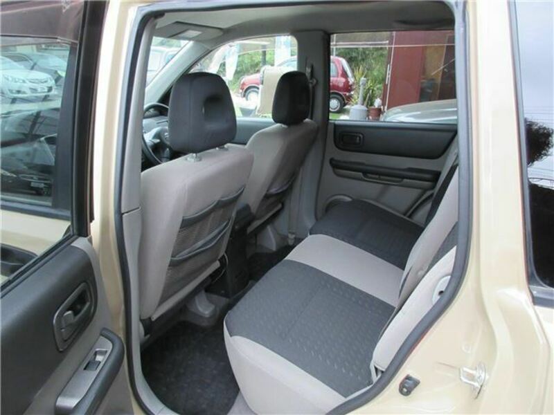 X-TRAIL-37