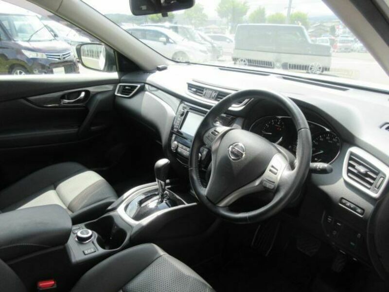 X-TRAIL-10