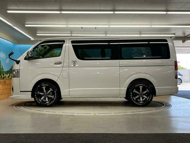 HIACE VAN