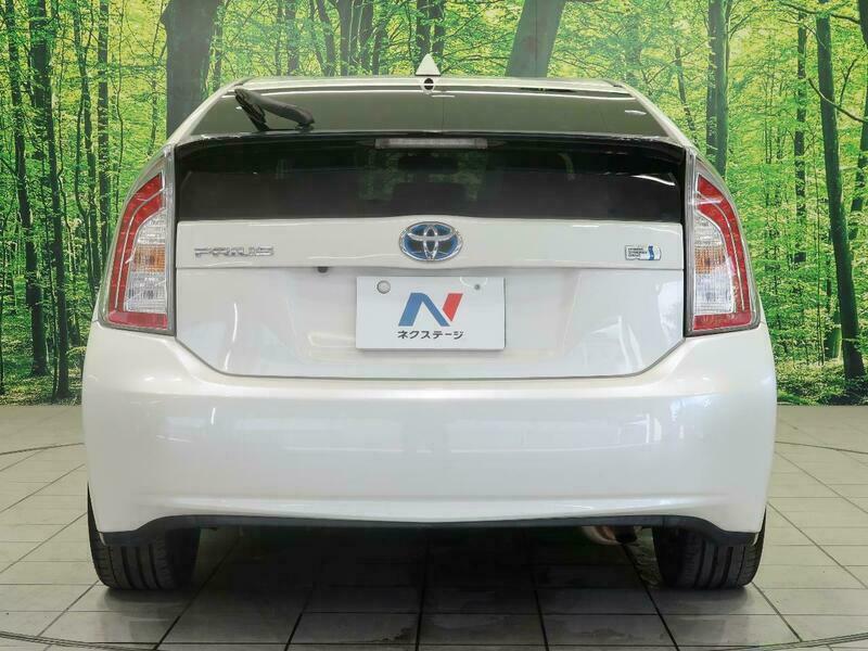 PRIUS-73