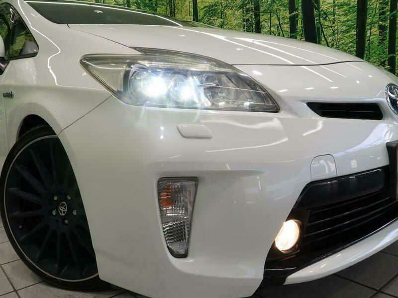 PRIUS-57