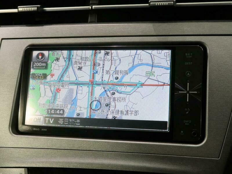 PRIUS-10