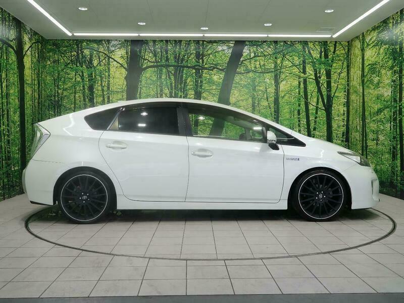 PRIUS-41