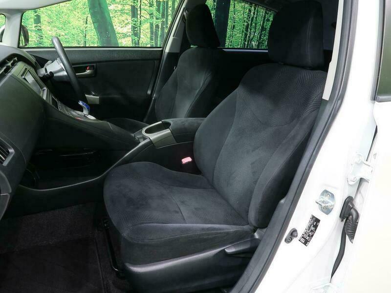 PRIUS-63