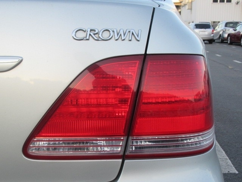 CROWN