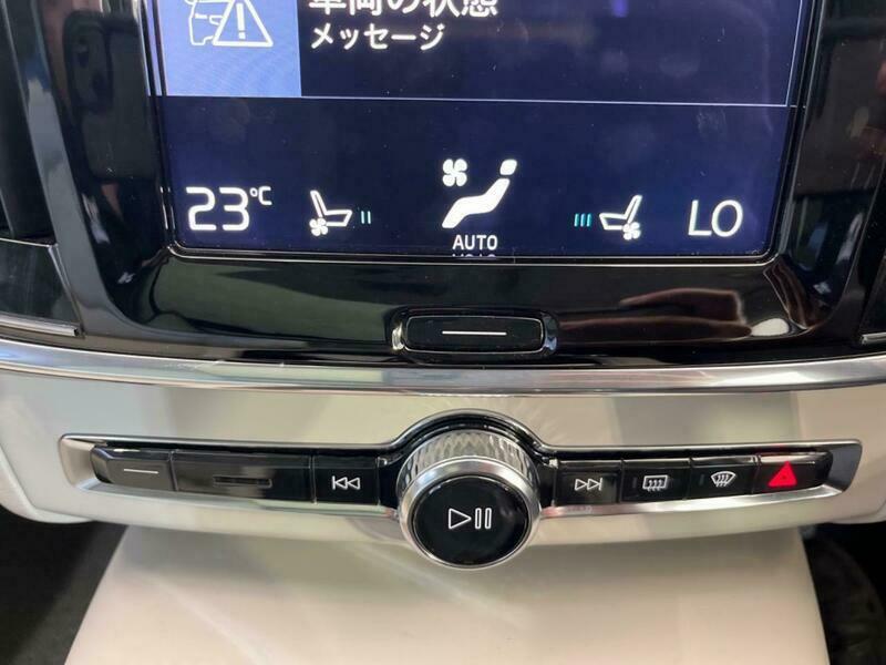 V90