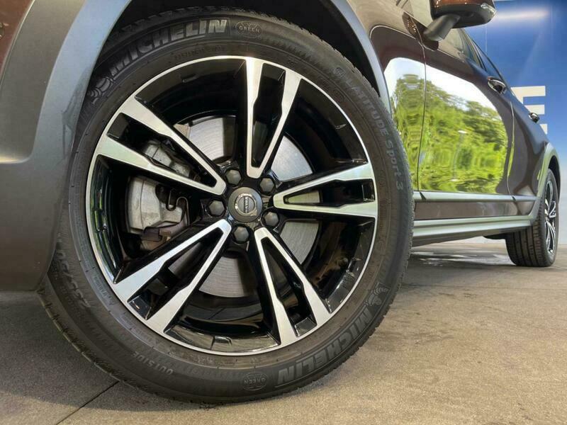 V90