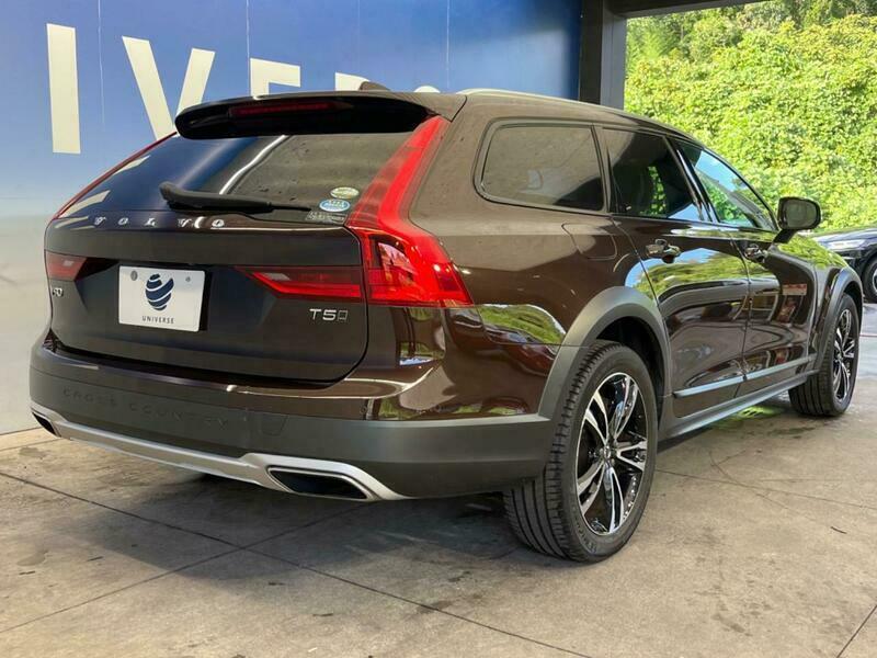 V90