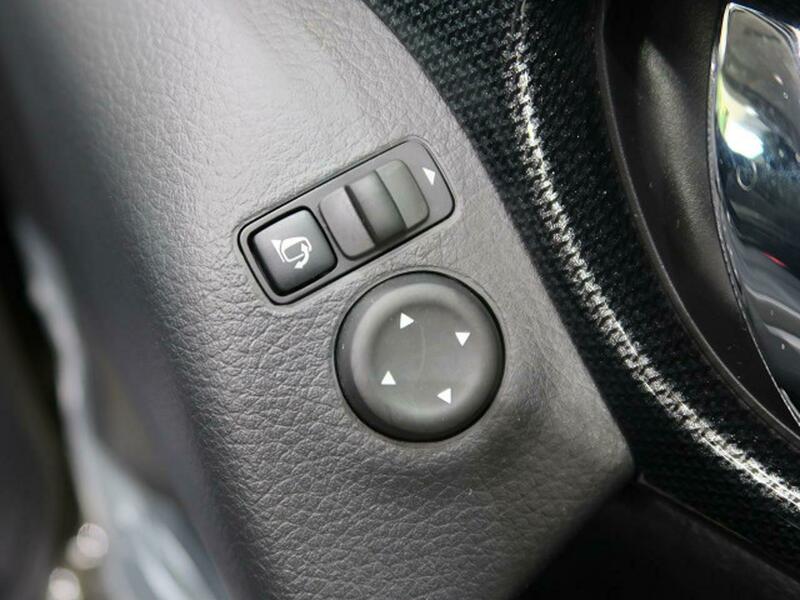 X-TRAIL-42